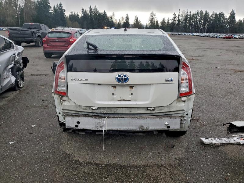 Photo 6 from auction – 2015 TOYOTA PRIUS with VIN JTDKN3DUXF2000111