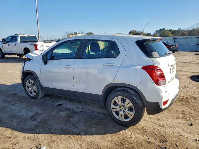 Photo 2 from auction – 2018 CHEVROLET TRAX LS with VIN 3GNCJKSB2JL229845