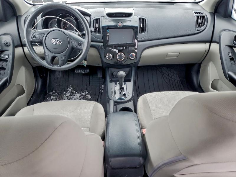 Photo 8 from auction – 2010 KIA FORTE EX with VIN KNAFU4A22A5847920