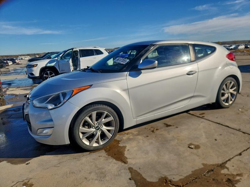 Photo 1 from auction – 2017 HYUNDAI VELOSTER with VIN KMHTC6AD1HU311705