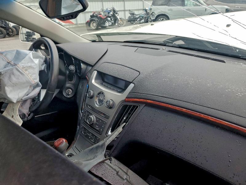 Photo 8 from auction – 2010 CADILLAC CTS LUXURY with VIN 1G6DE5EG4A0134911