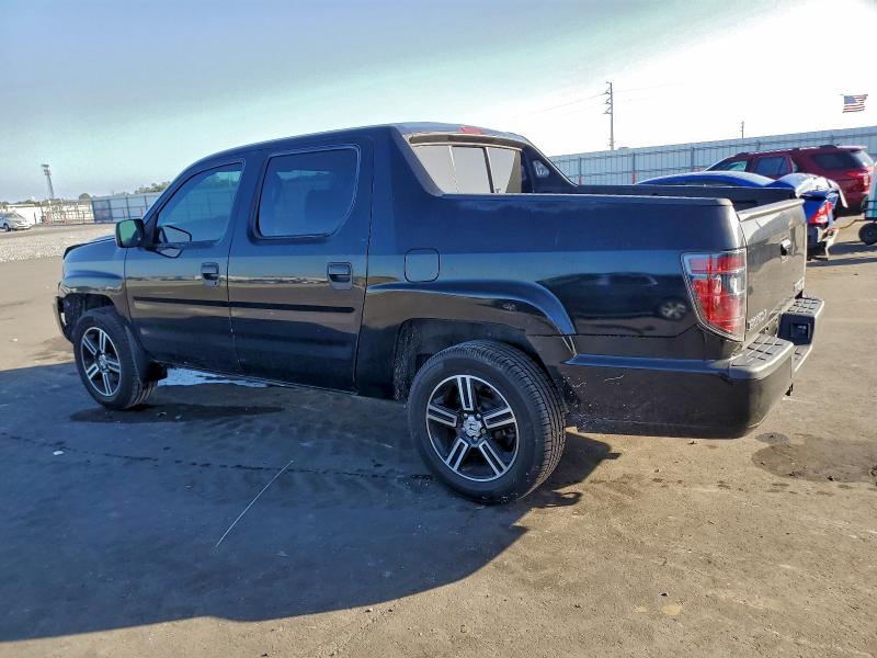 Photo 2 from auction – 2013 HONDA RIDGELINE with VIN 5FPYK1F79DB012895