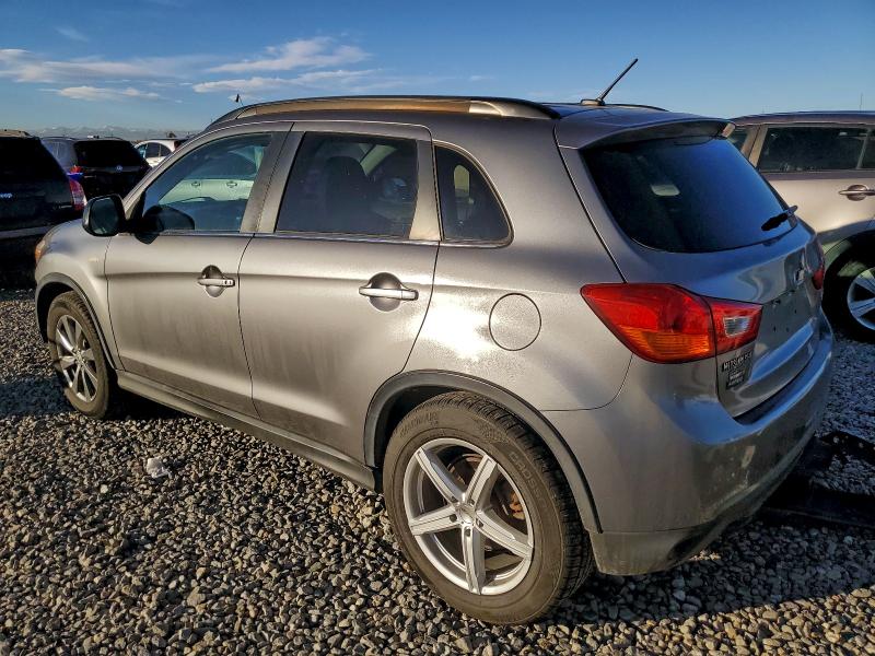 Photo 2 from auction – 2013 MITSUBISHI OUTLANDER with VIN 4A4AR5AU8DE025562