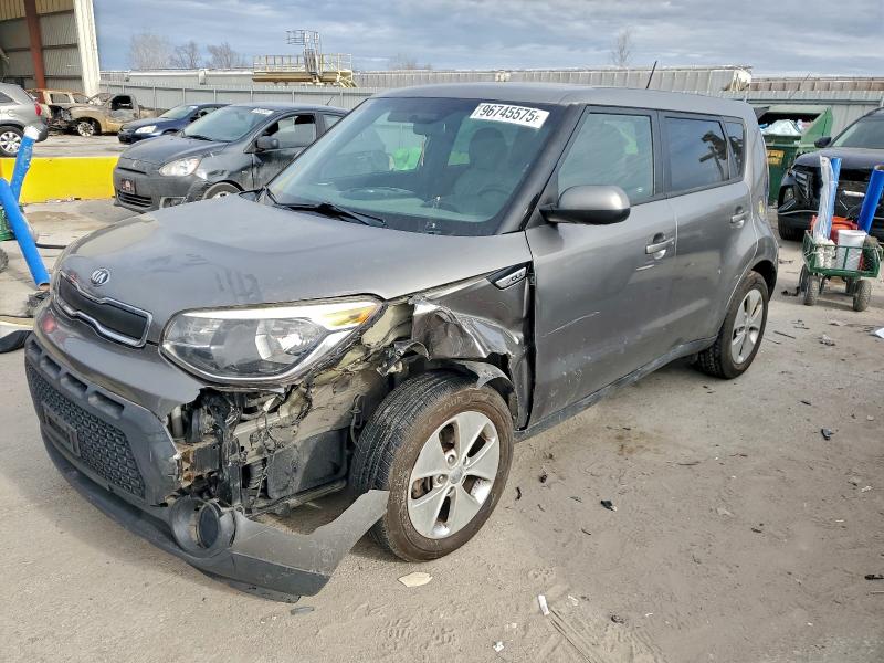 KIA SOUL 2015 with VIN KNDJN2A26F7189383 - Photo from auction