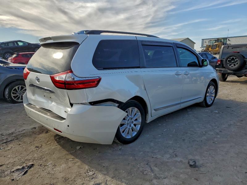 Photo 3 from auction – 2015 TOYOTA SIENNA XLE with VIN 5TDYK3DC0FS580312