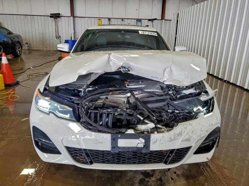 Photo 5 from auction – 2020 BMW 330XI with VIN 3MW5R7J00L8B18706