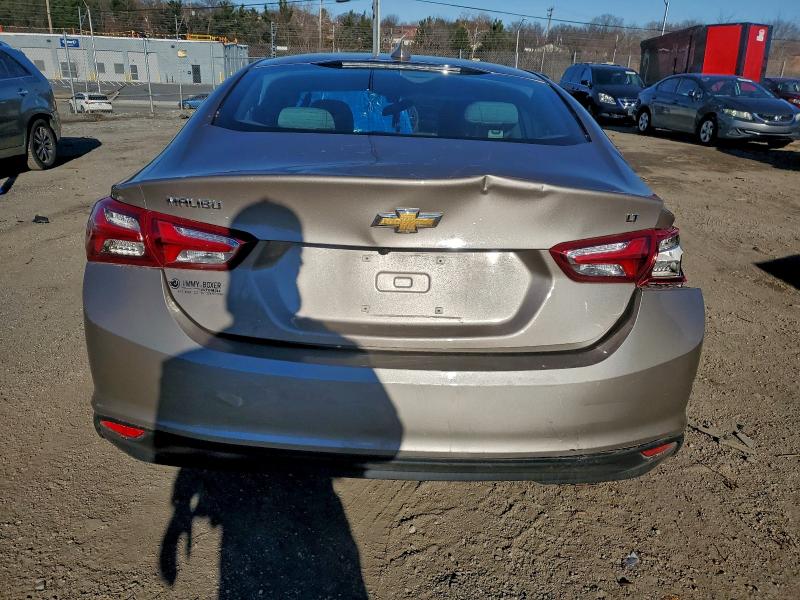 Photo 6 from auction – 2022 CHEVROLET MALIBU LT with VIN 1G1ZD5ST6NF148263