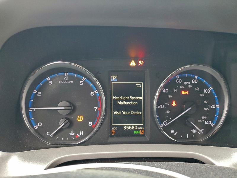 Photo 9 from auction – 2018 TOYOTA RAV4 LIMIT with VIN 2T3YFREV2JW450160