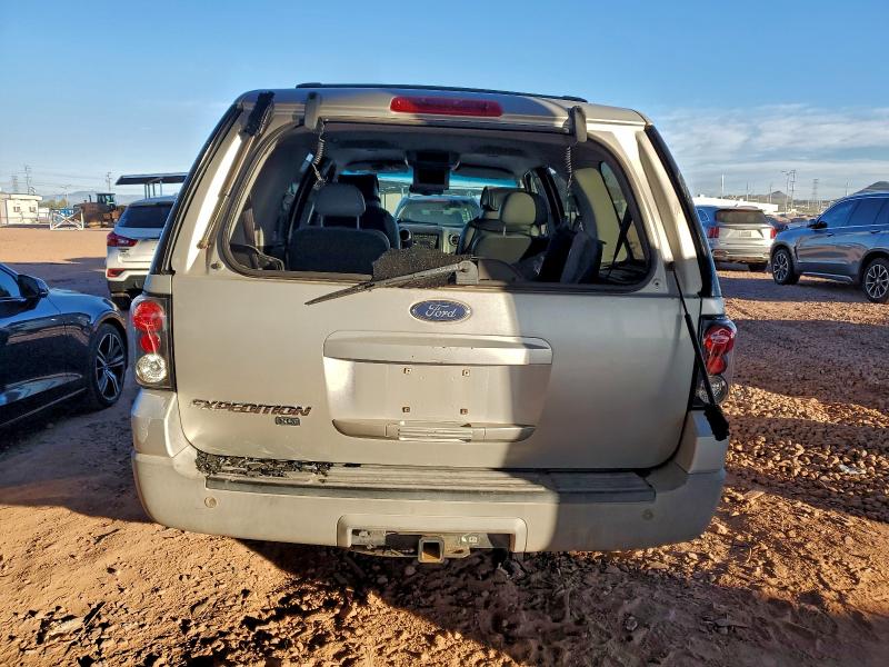 Photo 6 from auction – 2003 FORD EXPEDITION with VIN 1FMEU15W93LA28536