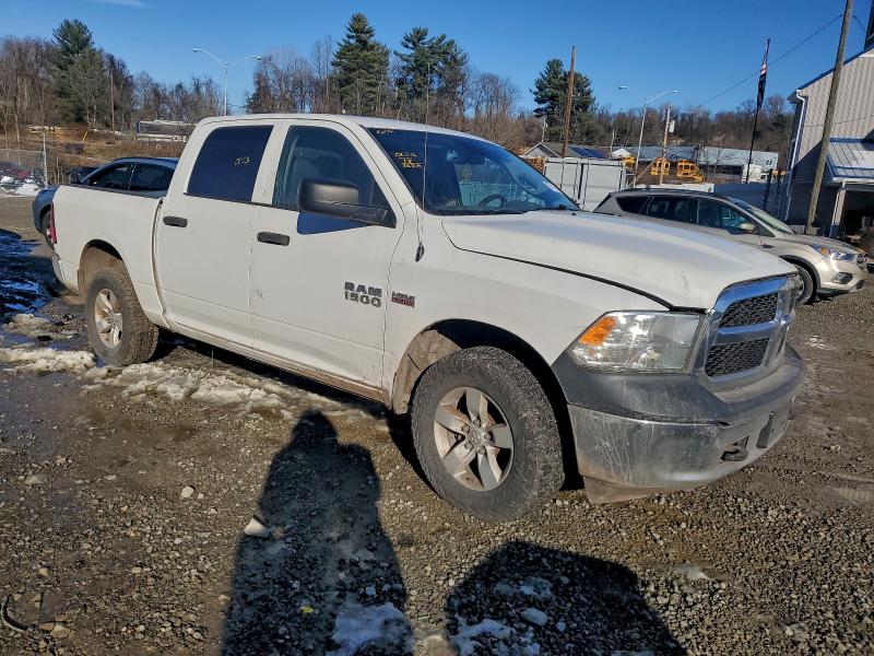 Photo 4 from auction – 2018 RAM 1500 ST with VIN 3C6RR7KT6JG137915