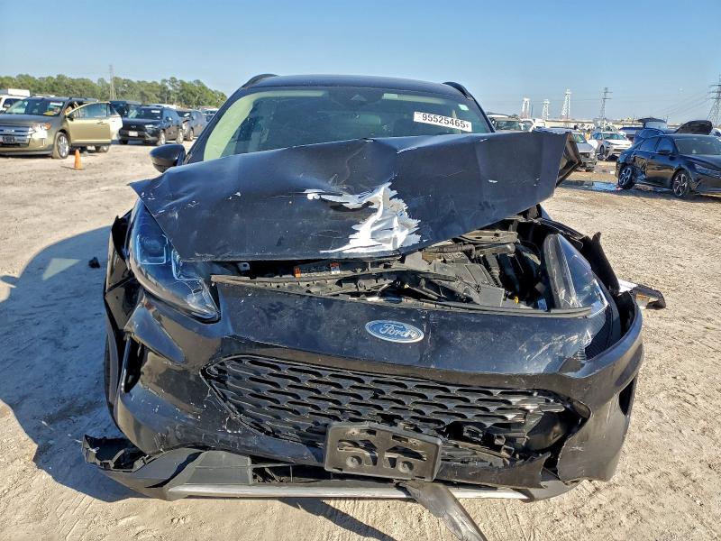 Photo 5 from auction – 2020 FORD ESCAPE SEL with VIN 1FMCU0H69LUA83852