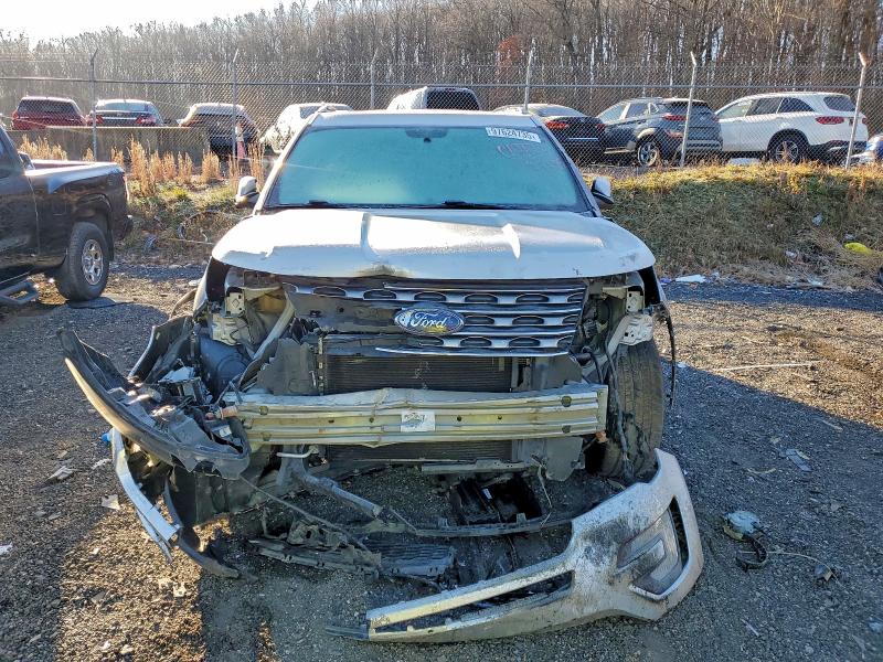 Photo 5 from auction – 2017 FORD EXPLORER L with VIN 1FM5K8F81HGC13579