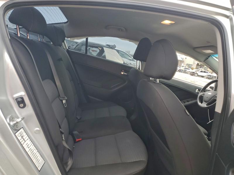 Photo 10 from auction – 2016 KIA FORTE LX with VIN KNAFX4A66G5506250
