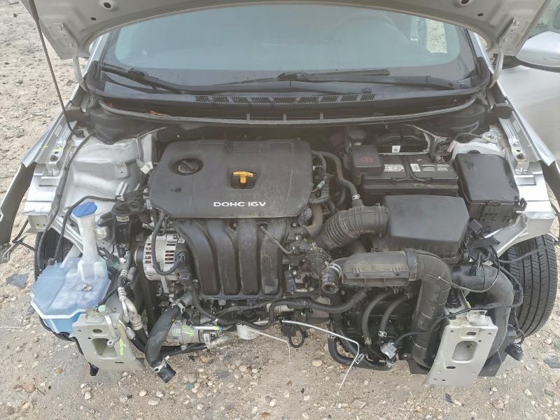 Photo 11 from auction – 2017 KIA FORTE LX with VIN 3KPFL4A71HE139819
