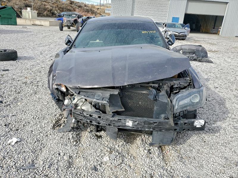 Photo 5 from auction – 2018 CHRYSLER 300 S with VIN 2C3CCABG8JH211114