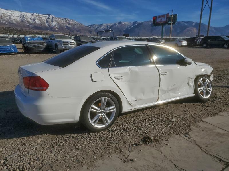 Photo 3 from auction – 2014 VOLKSWAGEN PASSAT with VIN 1VWBT7A39EC055177