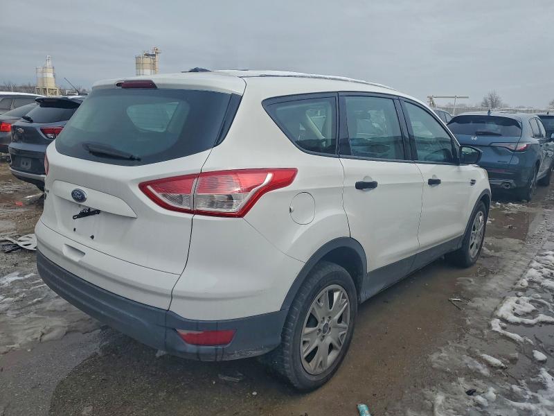 Photo 3 from auction – 2013 FORD ESCAPE S with VIN 1FMCU0F79DUC21693