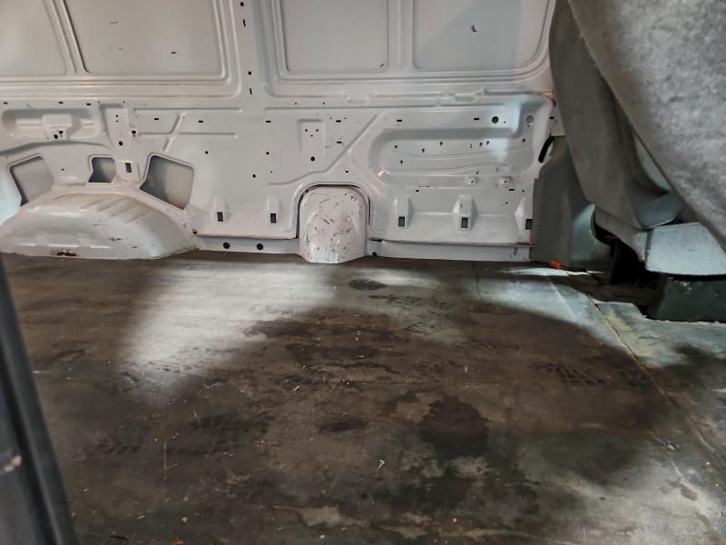 Photo 11 from auction – 2013 FORD ECONOLINE with VIN 1FTNE1EW7DDB01271