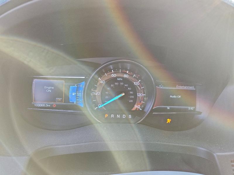 Zdjęcie 9 z aukcji – 2017 FORD EXPLORER L z VIN 1FM5K8F82HGB63016