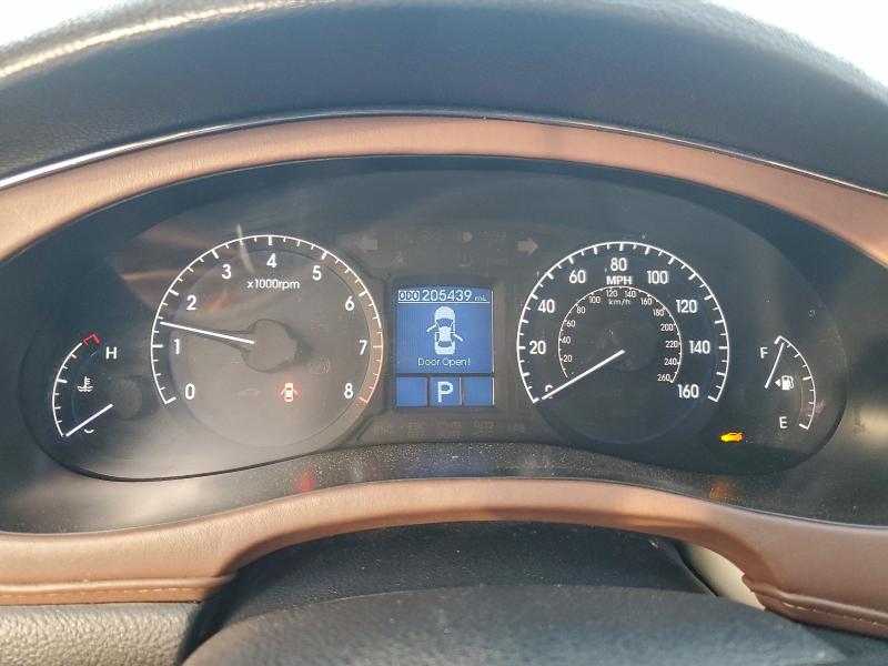Photo 9 from auction – 2010 HYUNDAI GENESIS 3. with VIN KMHGC4DE2AU089529