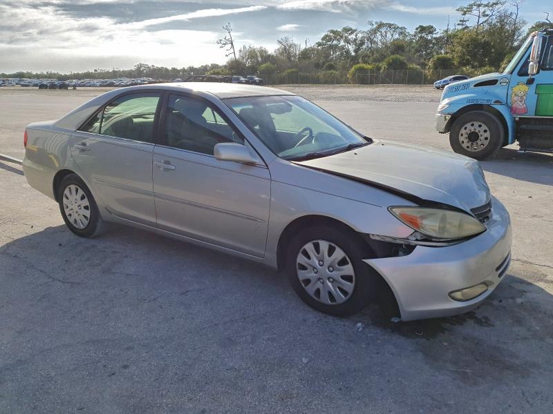 Photo 4 from auction – 2003 TOYOTA CAMRY LE with VIN 4T1BE30KX3U229081