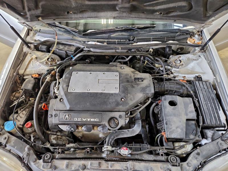 Photo 11 from auction – 2000 ACURA 3.2TL with VIN 19UUA5660YA804281