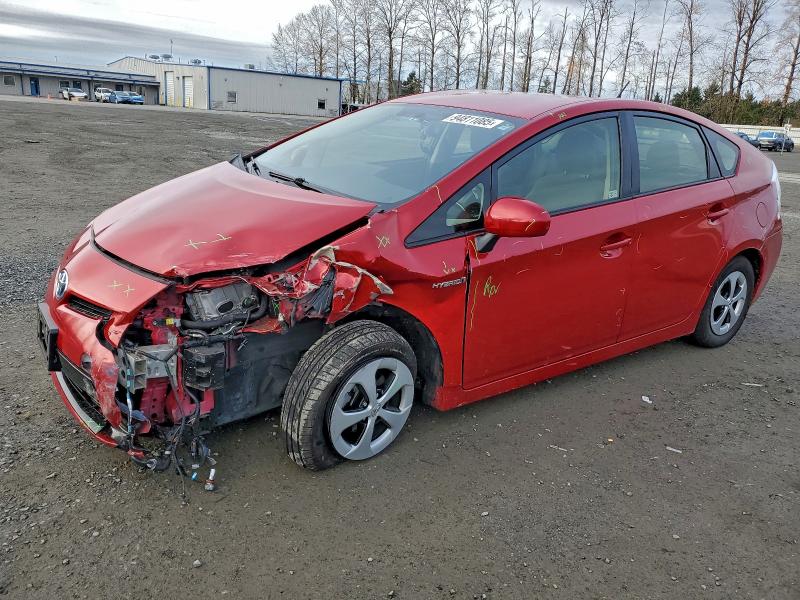 TOYOTA PRIUS 2015 مع رقم تعريف المركبة JTDKN3DU2F1980133 - صورة من المزاد