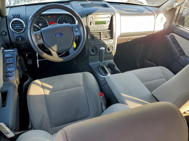 Photo 8 from auction – 2008 FORD EXPLORER X with VIN 1FMEU63E48UA76860