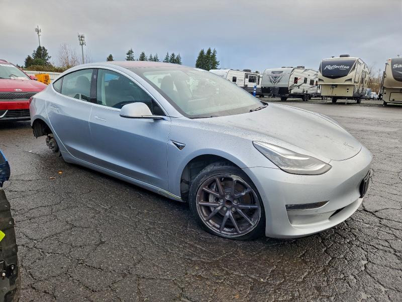 Photo 4 from auction – 2018 TESLA MODEL 3 with VIN 5YJ3E1EAXJF041857