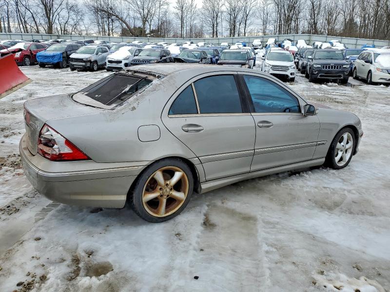 Photo 3 from auction – 2005 MERCEDES-BENZ C CLASS with VIN WDBRF40J55F617371