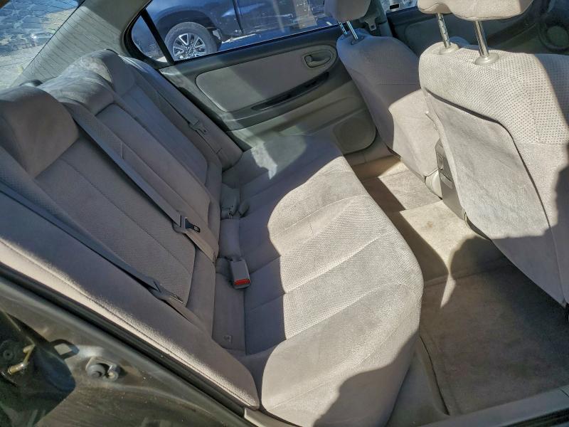 Photo 10 from auction – 2001 NISSAN MAXIMA GXE with VIN JN1CA31D31T626352