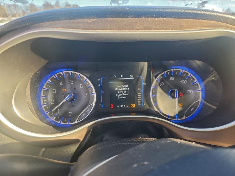Photo 9 from auction – 2017 CHRYSLER PACIFICA T with VIN 2C4RC1DG7HR768121
