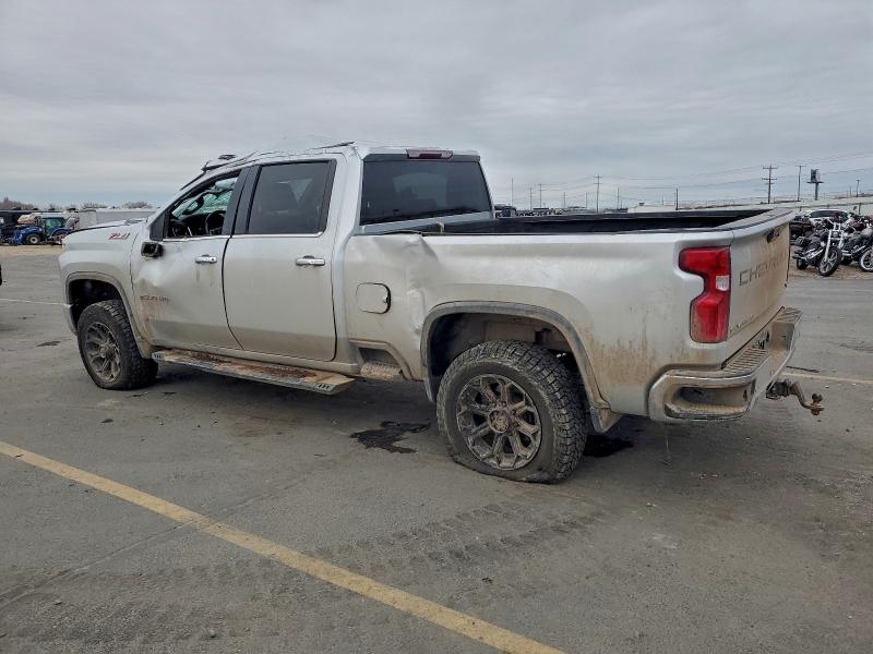Photo 2 from auction – 2020 CHEVROLET SILVERADO with VIN 1GC4YPEY6LF290943