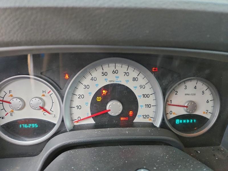 Photo 9 from auction – 2004 DODGE DURANGO SL with VIN 1D4HB48D94F137407