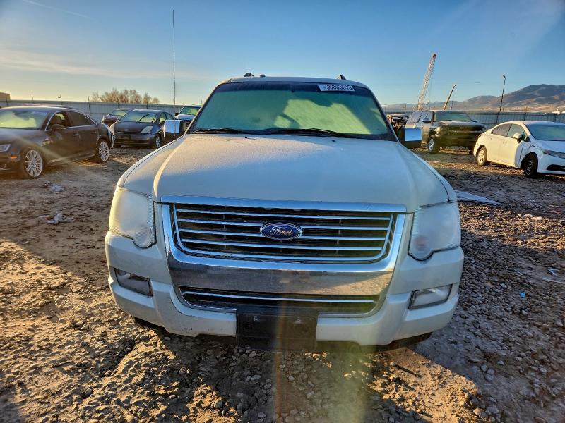Zdjęcie 5 z aukcji – 2006 FORD EXPLORER L z VIN 1FMEU758X6UB36585