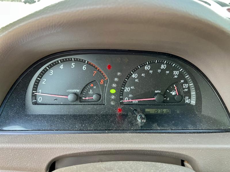 Photo 9 from auction – 2003 TOYOTA CAMRY LE with VIN 4T1BE32K93U648939