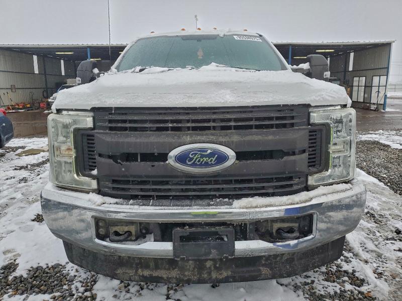 Photo 5 from auction – 2017 FORD F350 SUPER with VIN 1FT8W3B60HEC44444