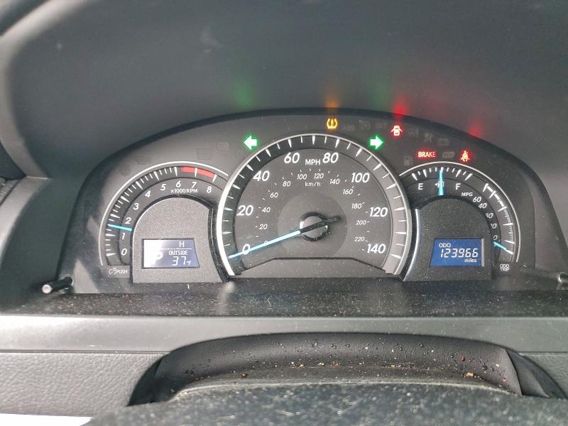 Zdjęcie 9 z aukcji – 2012 TOYOTA CAMRY BASE z VIN 4T1BF1FK4CU581467