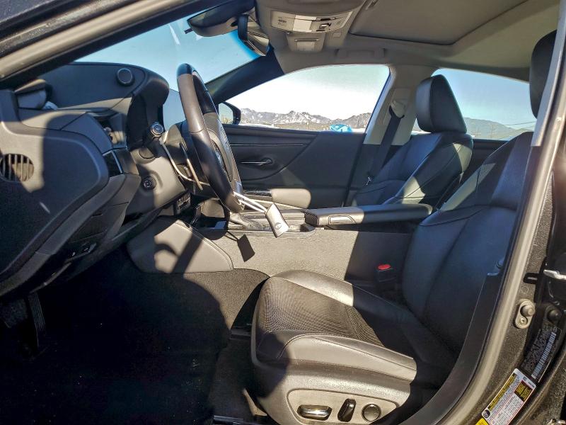 Photo 7 from auction – 2022 LEXUS ES with VIN 58ADA1C10NU024327