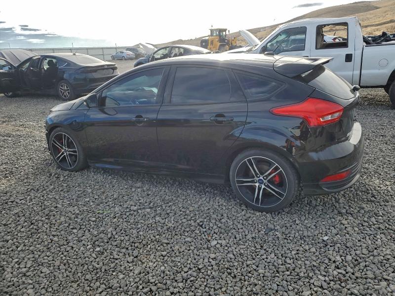 Фото 2 с аукциона – 2016 FORD FOCUS ST с VIN 1FADP3L92GL363391