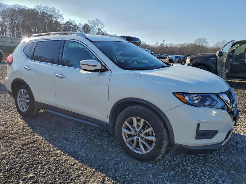 Photo 4 from auction – 2019 NISSAN ROGUE S with VIN 5N1AT2MT4KC829579