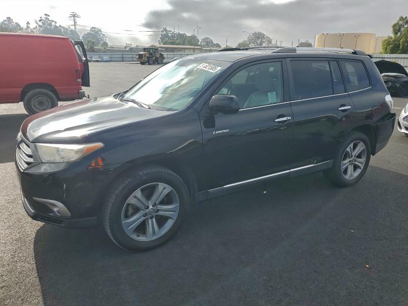 Фото 1 с аукциона – 2013 TOYOTA HIGHLANDER с VIN 5TDDK3EH5DS229613