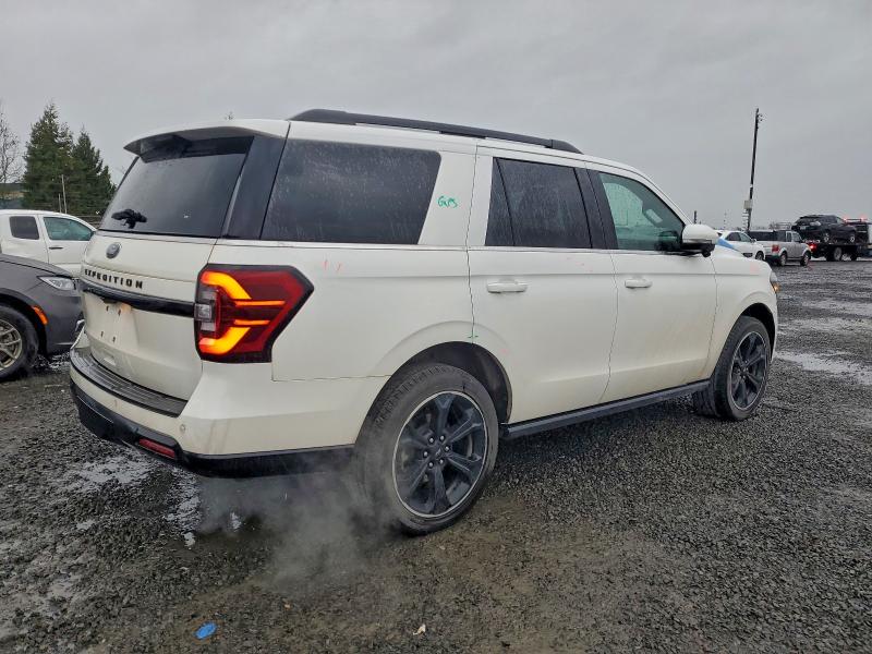 Photo 3 from auction – 2023 FORD EXPEDITION with VIN 1FMJU2A88PEA37878