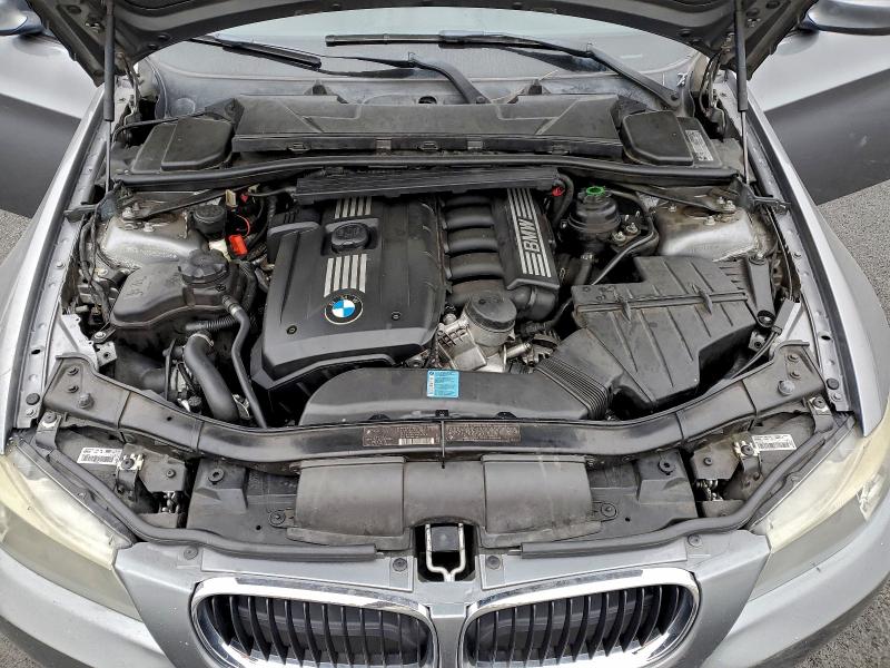Photo 11 from auction – 2011 BMW 328 I SULE with VIN WBAPH5G53BNM79068