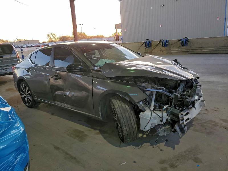 Photo 4 from auction – 2022 NISSAN ALTIMA SR with VIN 1N4BL4CV4NN320453