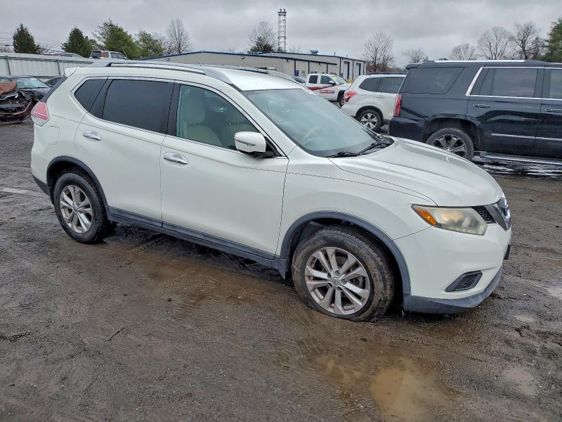 Photo 4 from auction – 2015 NISSAN ROGUE S with VIN 5N1AT2MV2FC834318