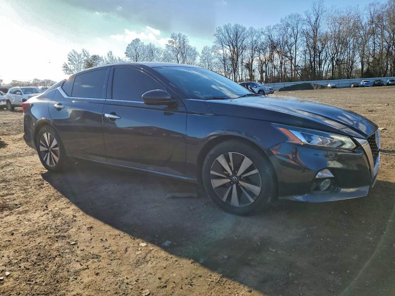 Photo 4 from auction – 2019 NISSAN ALTIMA with VIN 1N4BL4EV1KC174050