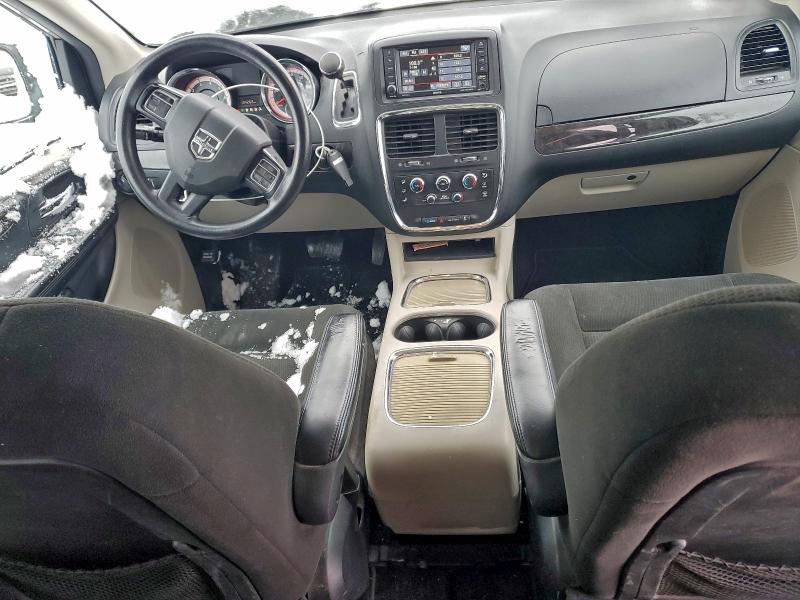 Photo 8 from auction – 2015 DODGE GRAND CARA with VIN 2C4RDGCG5FR631709