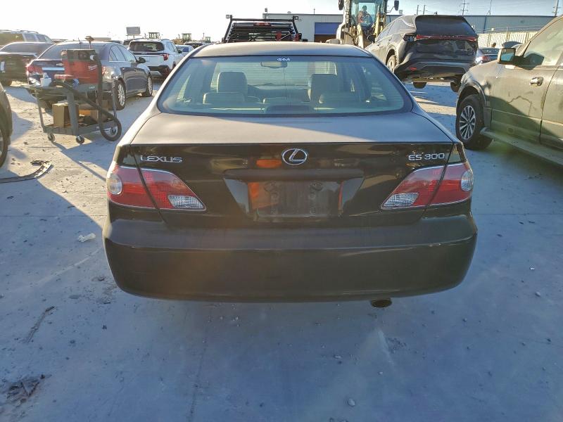 Photo 6 from auction – 2002 LEXUS ES 300 with VIN JTHBF30G520023880