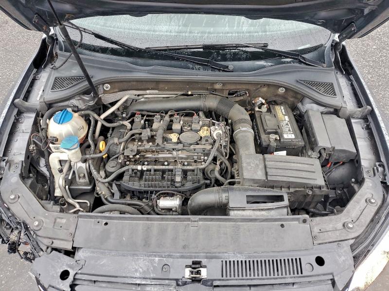 Photo 11 from auction – 2015 VOLKSWAGEN PASSAT S with VIN 1VWAS7A35FC042393